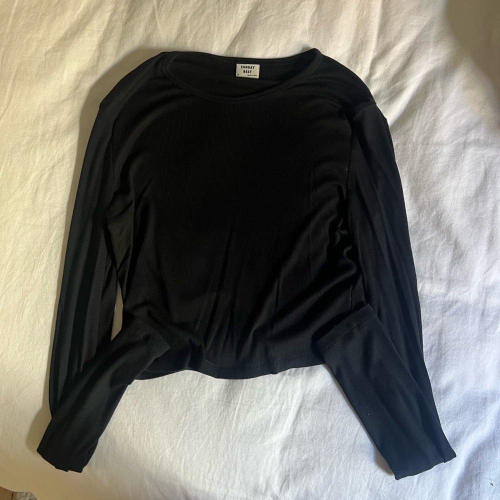 Aritzia Sunday Best Black Long sleeve Croptop